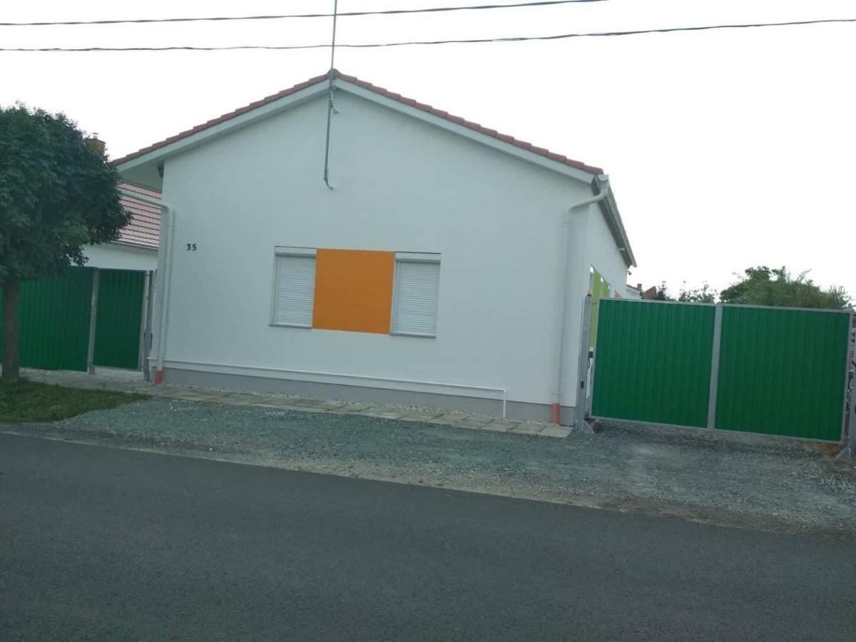 Apartamento Szatmárház Szombathely Exterior foto